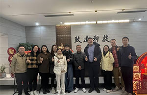Wayfair&j9国际站备用同伴碰头会